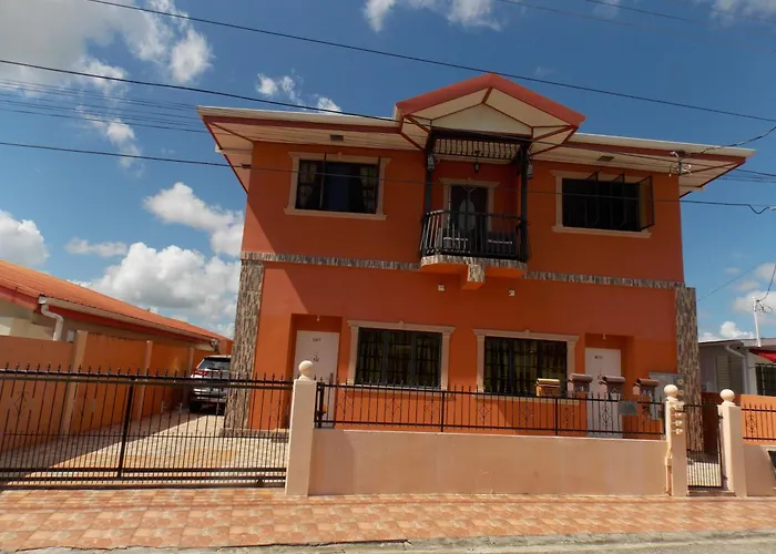 Stewart Apt- Trincity, Airport, Washer, Dryer, Office, Cable , Wifi