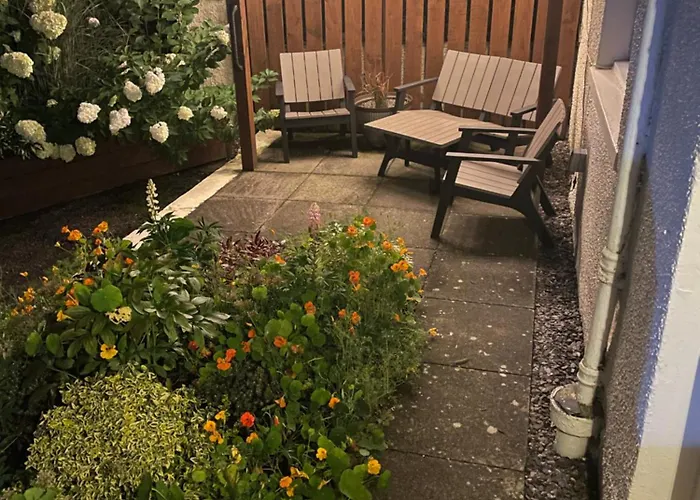 The Mews With Private Parking