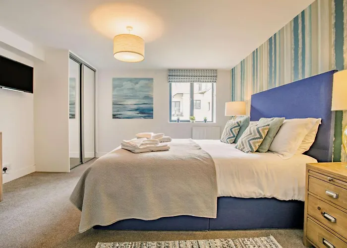 4 Woolacombe West - Luxury Apartment At Byron Woolacombe, Only 4 Minute Walk To Woolacombe Beach!