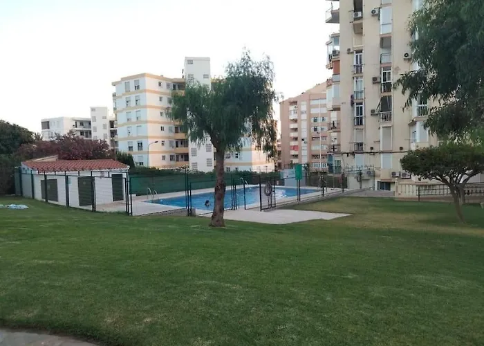 Completo Estudio con Piscina en la Playa