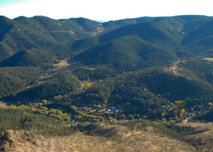 River Mountain Getaway-Private, Large, In- Law Apt