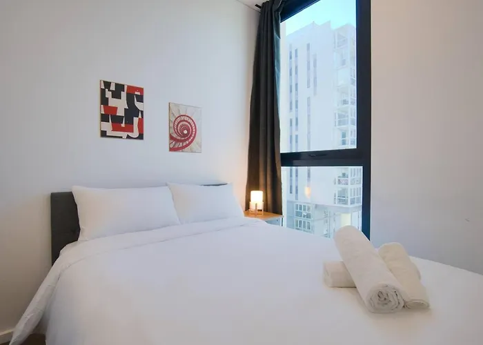 Ultimate Comfort - Modern 3Br Apt With Pool And Gym