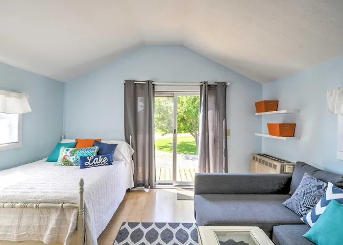 'Tiny House Cottage 6' W/ Dock On Crooked Lake