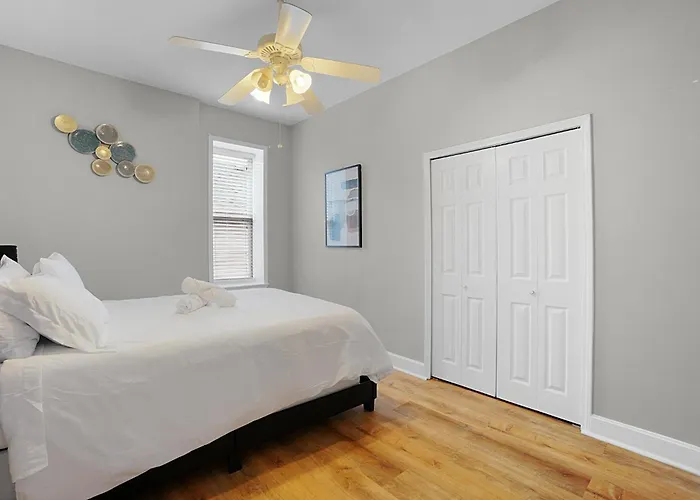Spacious 3-Bedroom With King Bed & Prime Location