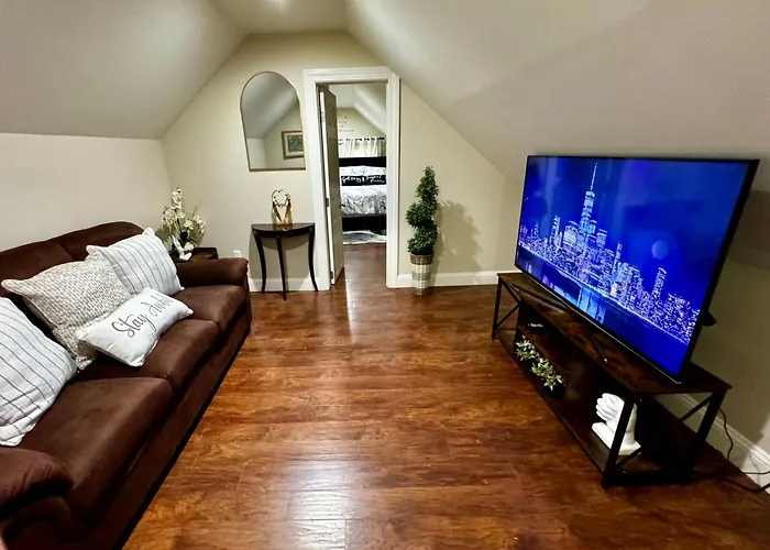 Private Cozy Apartment - Only 5 Min Away From Newark Airport And 30 Min To Nyc