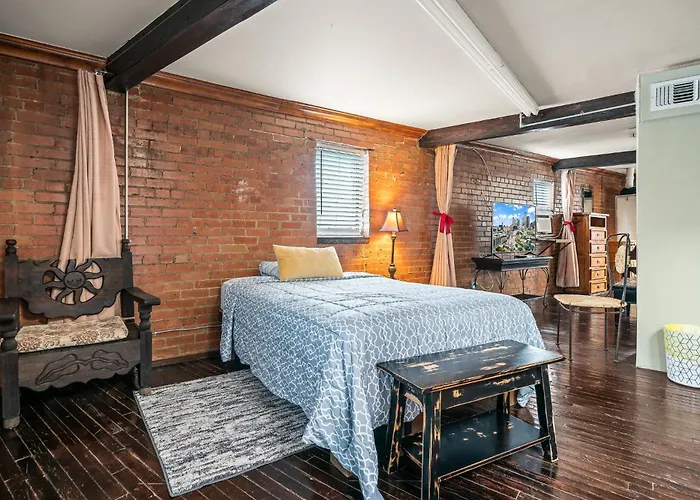 Dallas Farmers Market Apartment, Just Right In Downtown Dallas Tx Perfect Place