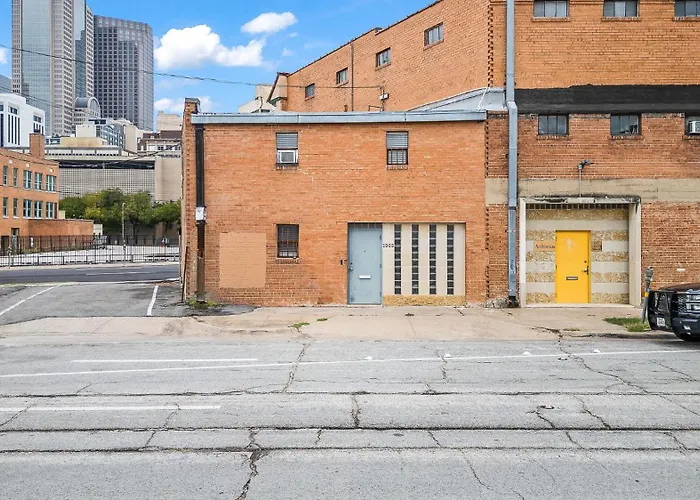 Dallas Farmers Market Apartment, Just Right In Downtown Dallas Tx Perfect Place