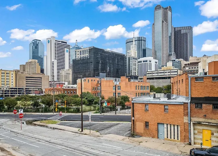 Dallas Farmers Market Apartment, Just Right In Downtown Dallas Tx Perfect Place