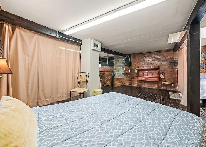 Dallas Farmers Market Apartment, Just Right In Downtown Dallas Tx Perfect Place