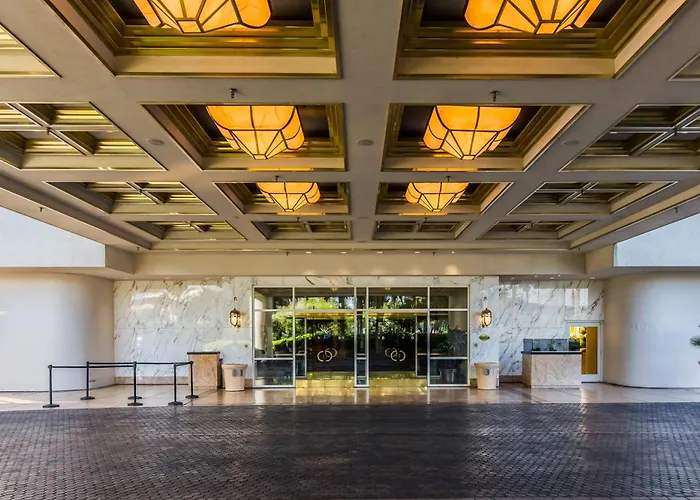 The Signature Mgm Condos