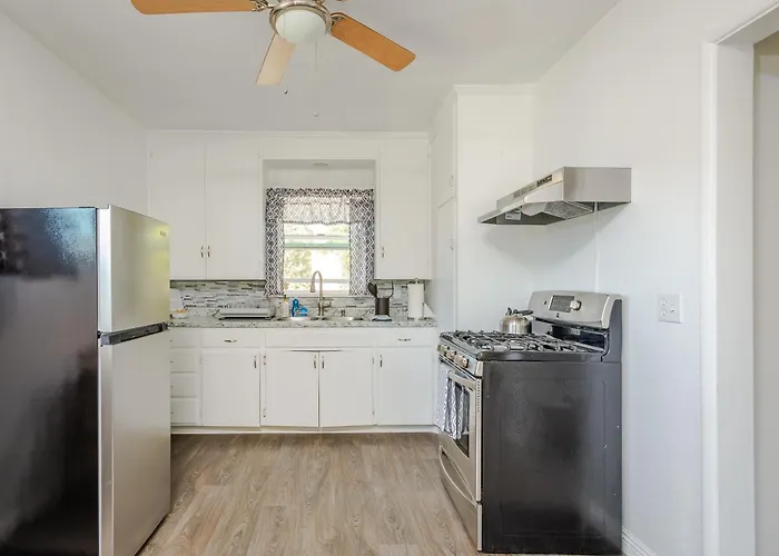 Solvang Bungalow A