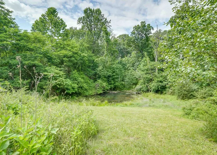 Front Royal Retreat On 3 Acres W/ Mtn Views!