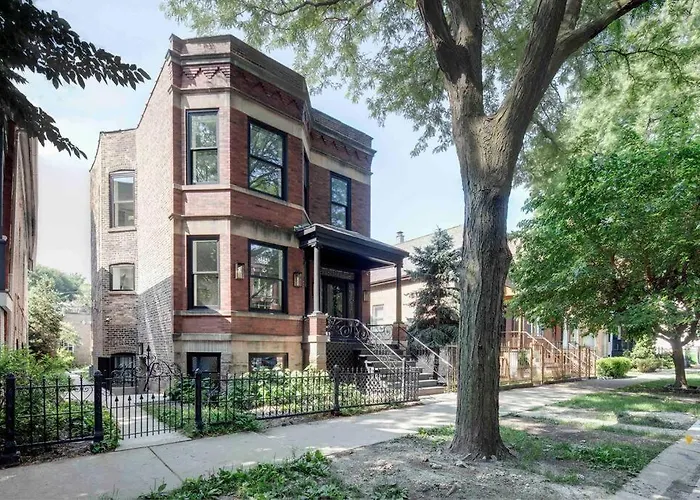 Stylish 2Br Stunner In Unbeatable Location