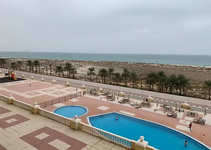 Hala Holiday Homes - Al Hamra Village, Rak