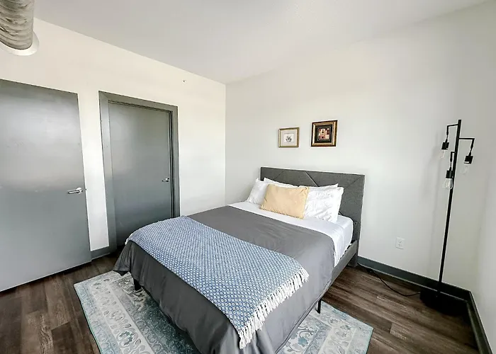 Sleepover 1Bd 1Ba Des Moines Apartments
