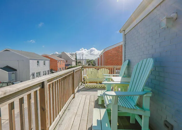 Sojourn'S Sea Views With Balcony Sleeps 4