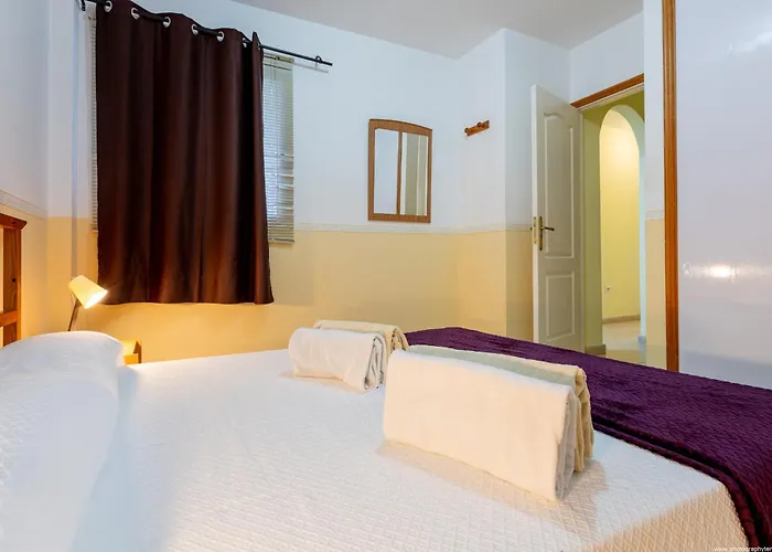 2A Apartamento Abrigos, Wifi Y Balcon