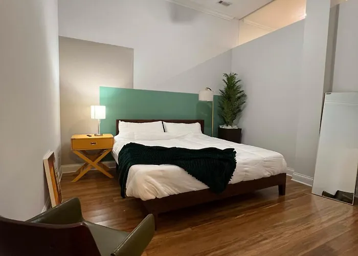 Chic 1 Bedroom W Parking