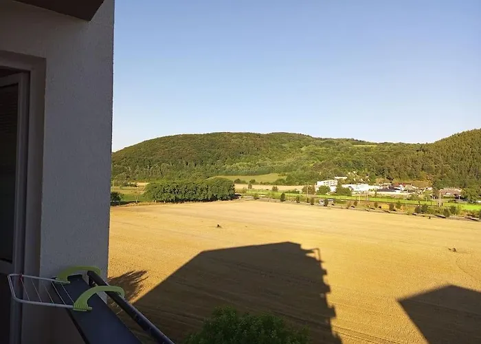 Lovely Apartment With Balcony And Free Parking