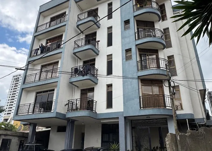 Family Apartment Prime Location And Easy Access 1