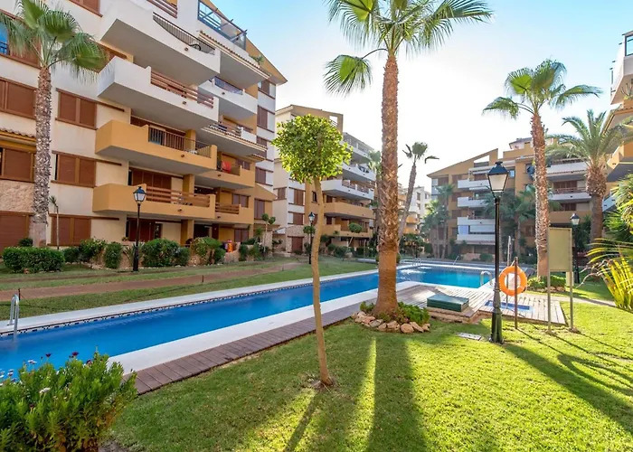 Punta Prima - Charming Spanish Apartment With South-Facing Terrace By The Sea