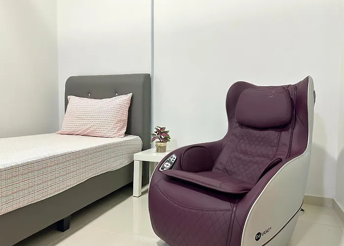 Fabulous Airport 2Br Suite# Straits Intl# Msg Chair