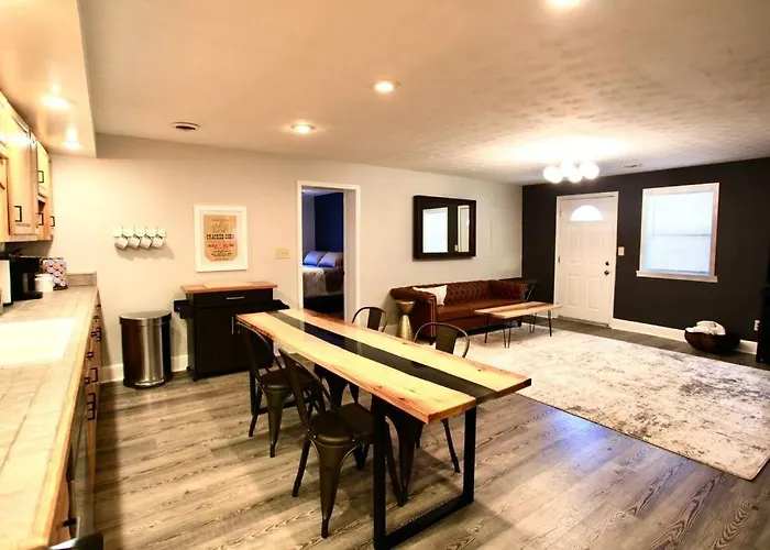 The Lounge - Downtown Chillicothe