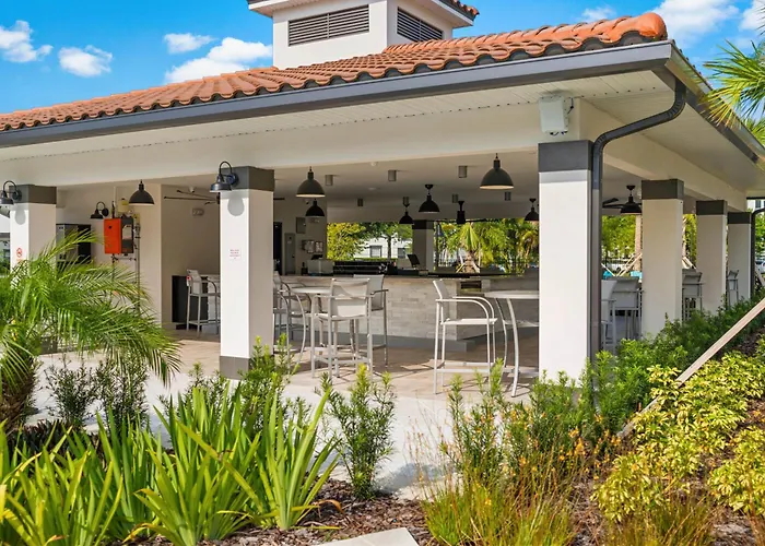 Cabana: Newly Renovated Townhome, Near Universal & I-Drive