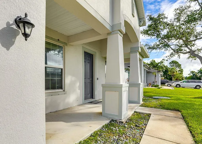 Explore Parks And Preserves! Spacious St Lucie Home