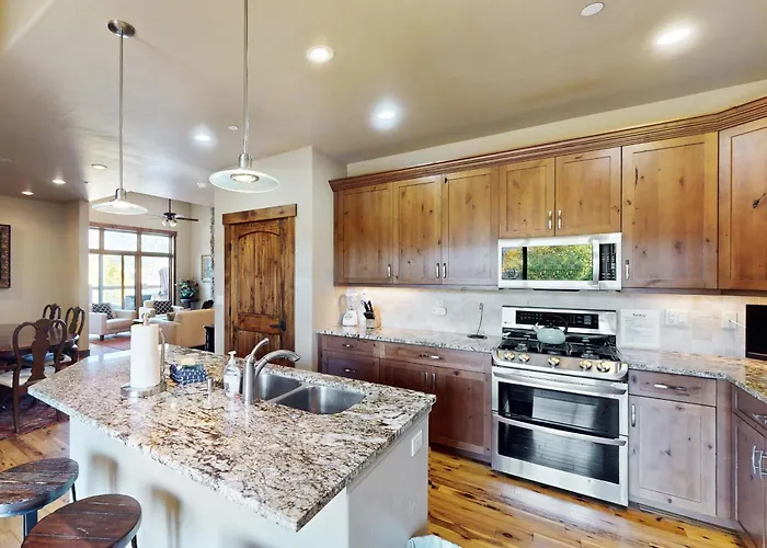 Bears Den Condo Unit 1