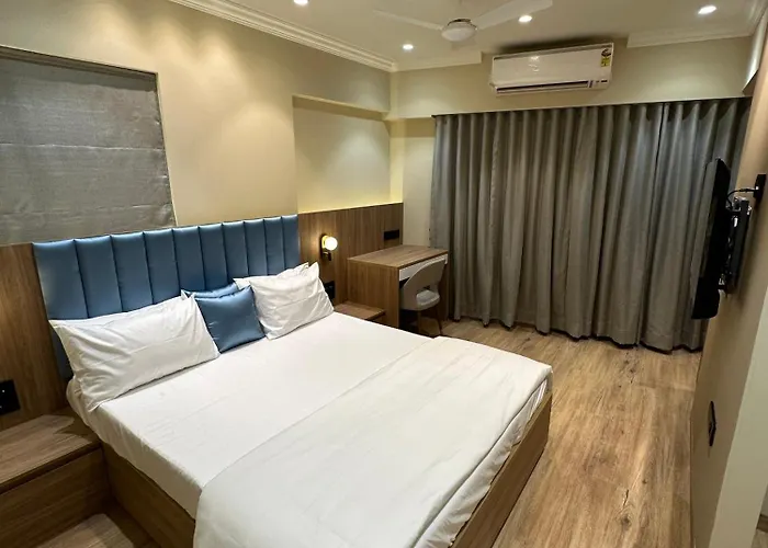 Rudraya Homes - Cozy Premium Serviced Apartments Khar - Next To Bandra