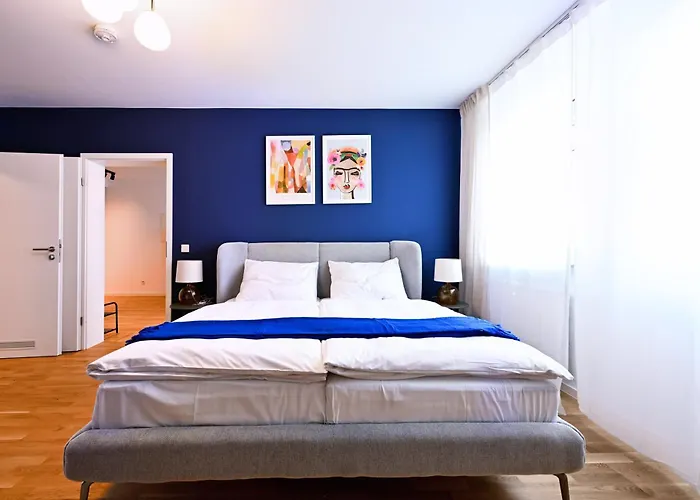 Rosengarten Apartments Fuerth, Moderne Serviced Apartments In Citylage, Ganze Ferienwohnung 50 M2, Nahe Nuernberg, Metro, Sauna, Fruehstueck & Parkplatz
