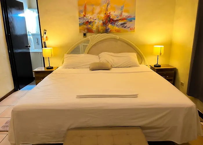 Apartamento Dos Habitaciones Banos Completos Wifi Y Ac Todo El Apto, Parqueo Interno,San Salvador, Colonia Escalon