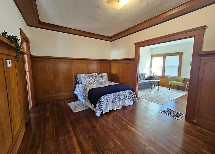 Cozy Craftman Cottage In Quiet Historic Vallejo Neighborhood