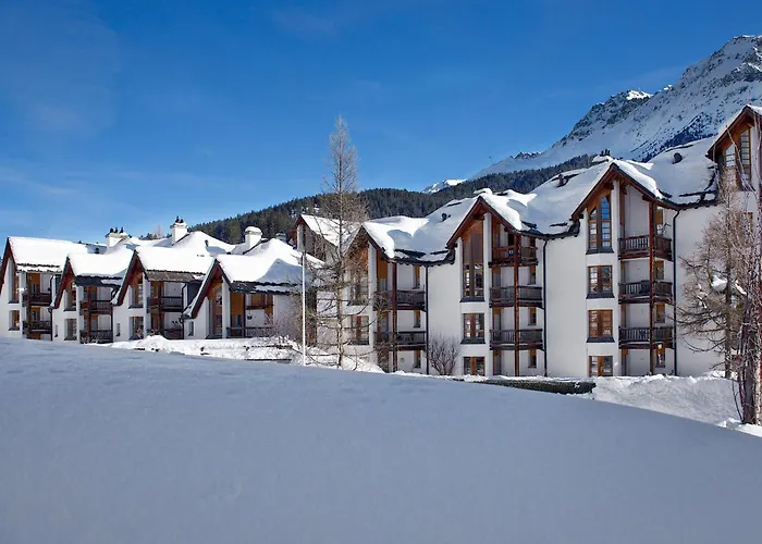 Schweizerhof Ferienwohnungen Lenzerheide Haus 3