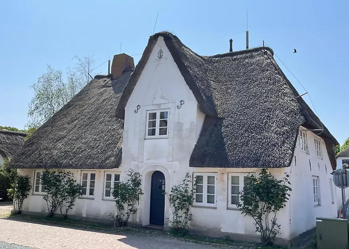 Kapitaenshaus Von 1712 - Neu Saniert
