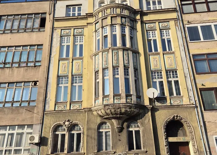 Boulevard Apartments