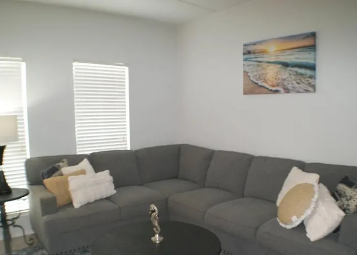 Coronado 101 Next To Beach Access, Pool