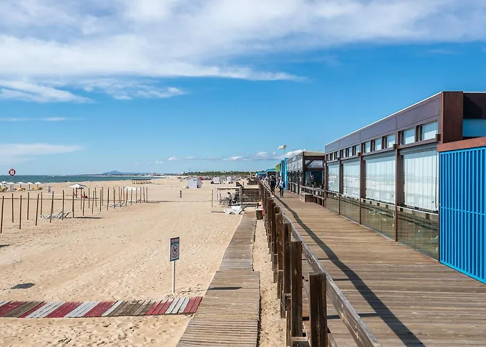 Parque Dos Reis Apartment