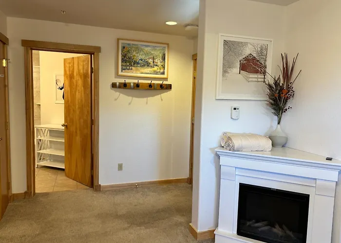 Ski In Ski Out Resort Breckenridge 1Br 2Beds Parking, Resort Shuttle & Amenities
