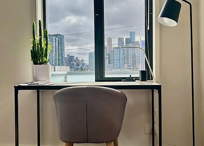 Superb City Views - Apartment, Work Or Just Relax!