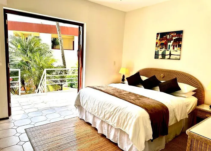 Pelican 2 Bedr Ocean View Apt- Shared Pool