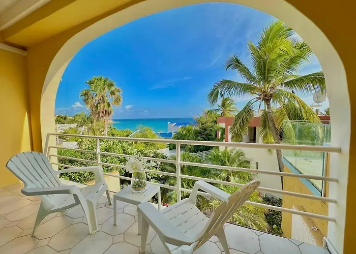 Pelican 2 Bedr Ocean View Apt- Shared Pool