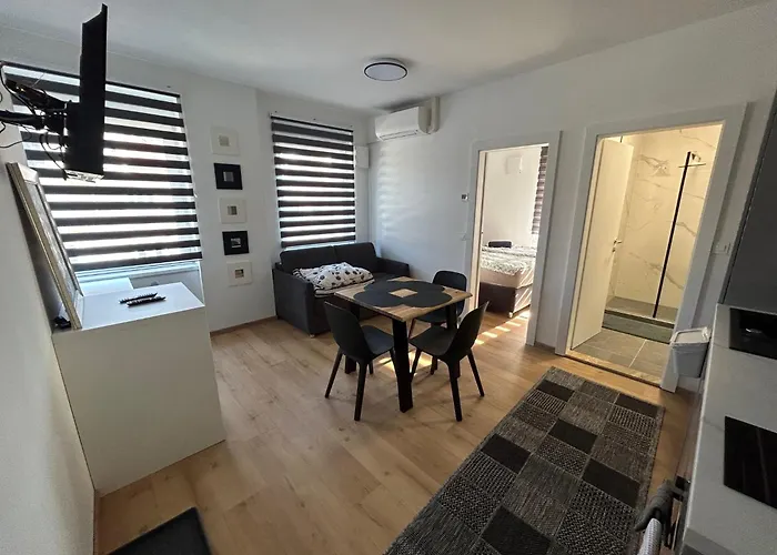 Casa Box Apartment Free Garage