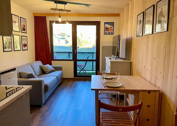 Studio Moderne Avec Balcon Et Parking Couvert - Famille De 4 Ou Couple