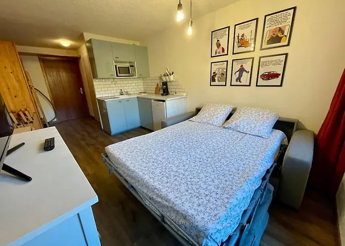 Studio Moderne Avec Balcon Et Parking Couvert - Famille De 4 Ou Couple
