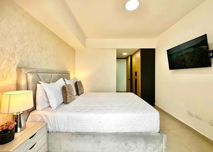 Comfy 2Br City Center Condo