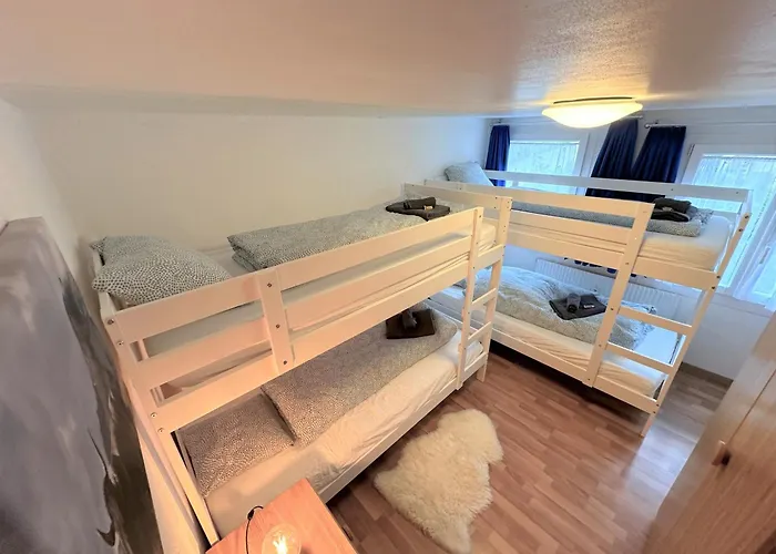 Ski-In, Central And Cosy In The Chalet Diana, Free Access To Swimming Pool