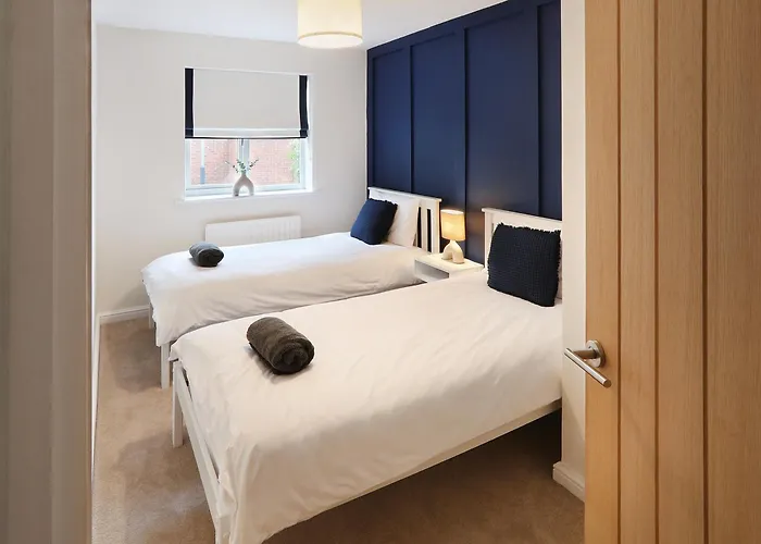 Ground Floor Stratford Flat - Free Parking