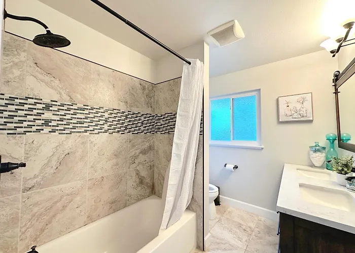 Relaxing 3-Room Apartment With Yard Pool, Near Santana Row-No Party-